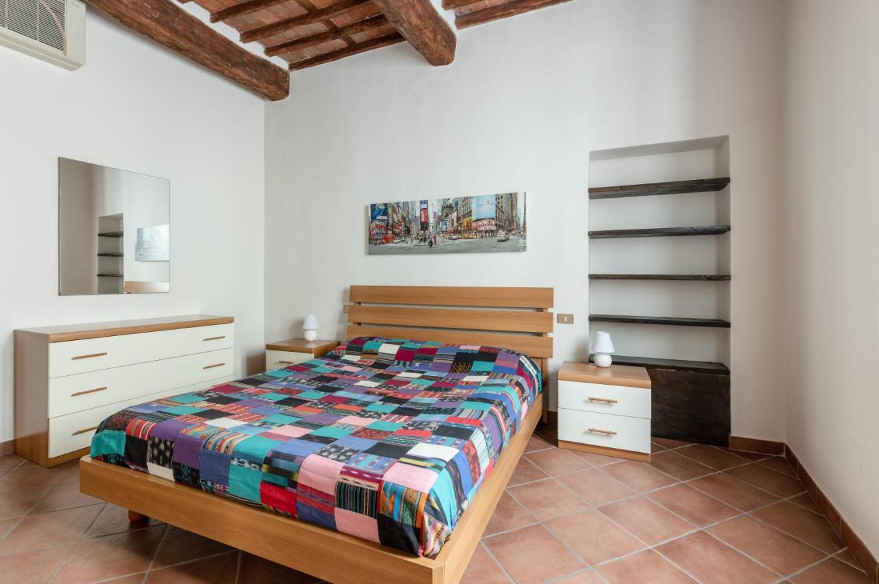 Lucca - Piazza Dell'Anfiteatro Central Apartment! Exteriér fotografie